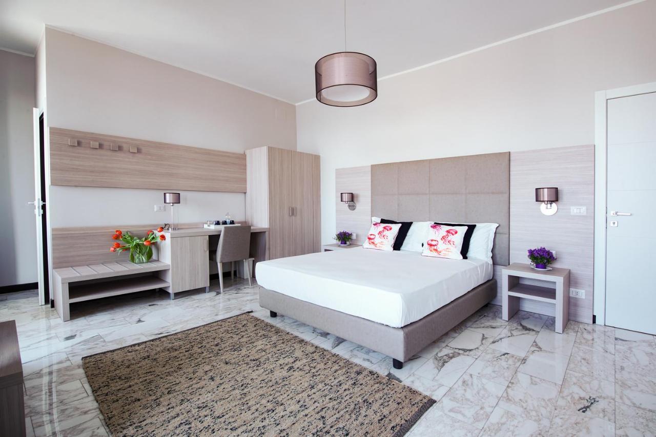 Bluripa Guest House ジェノヴァ エクステリア 写真