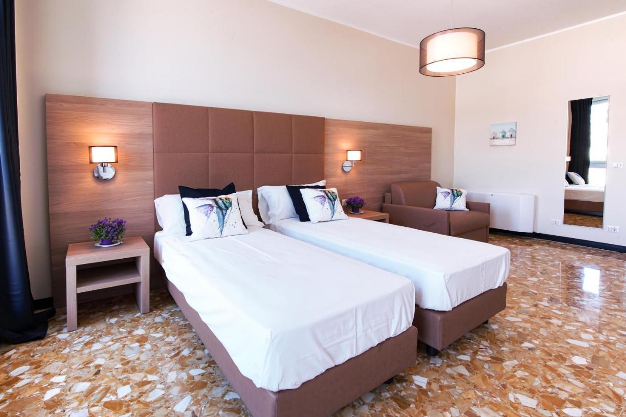 Bluripa Guest House ジェノヴァ エクステリア 写真