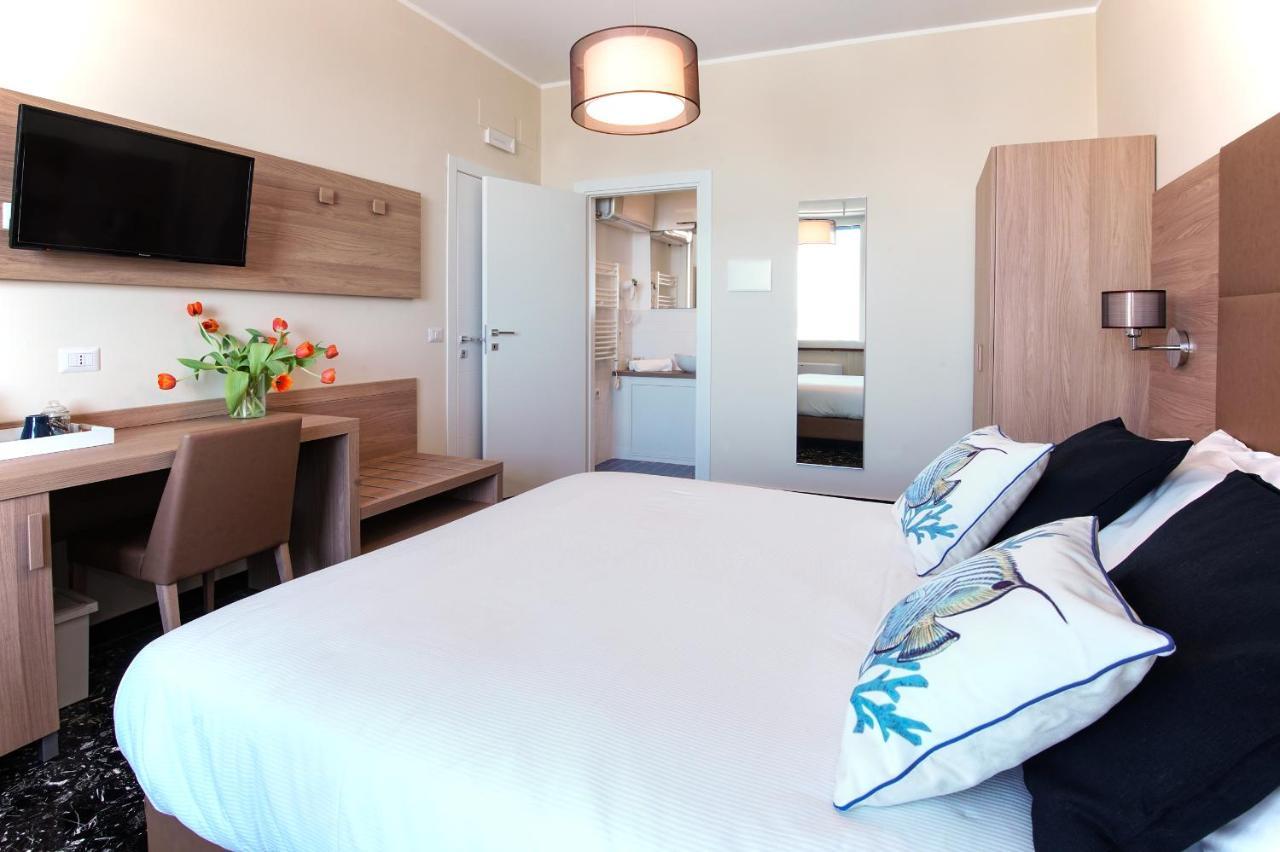 Bluripa Guest House ジェノヴァ エクステリア 写真